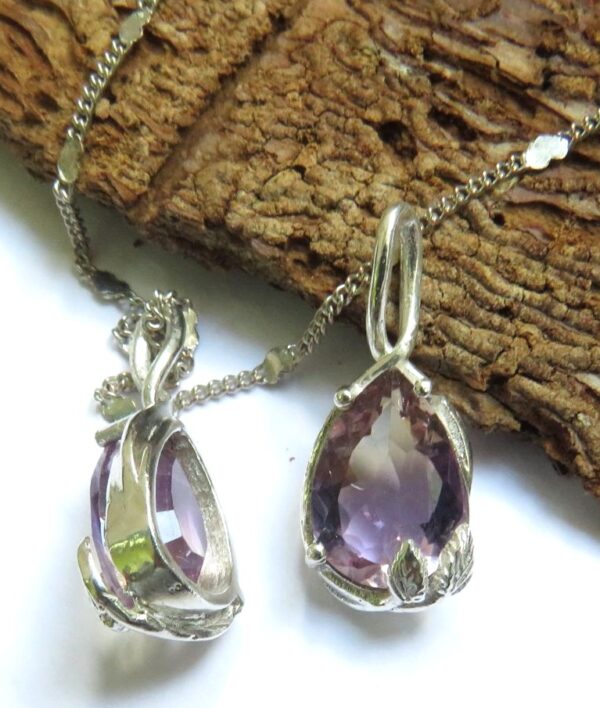 Curling leaves pendant